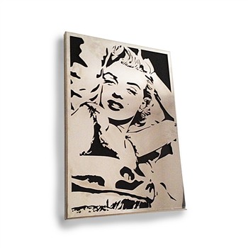 MARILYN